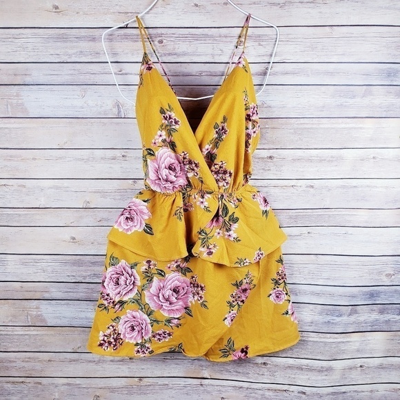 🆕️ Timing Floral Dress - Picture 1 of 4